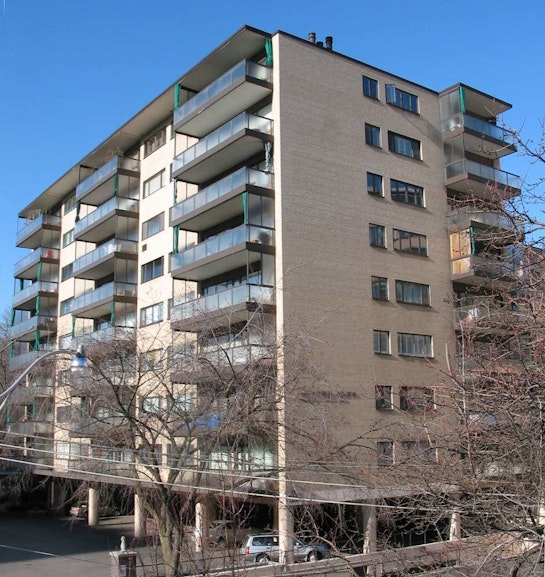 Arbour Glen, 120 Rosedale Valley Road Toronto, ON REW