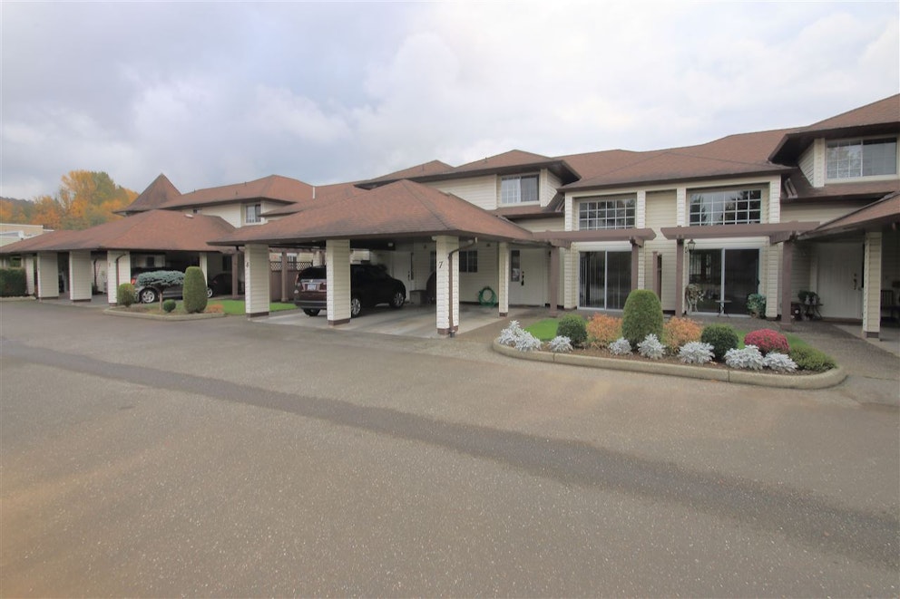 Rose Garden, 34942 Mt Blanchard Drive Abbotsford, BC REW