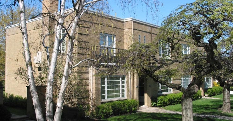 Garden Court Apartments Building B 1477 Bayview Avenue