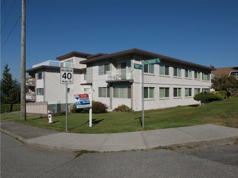 Harbour View Terrace Ltd, 550 Esmond Avenue North Burnaby, BC REW
