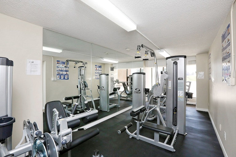 Bruce Towers, 18 Knightsbridge Road Brampton, ON REW