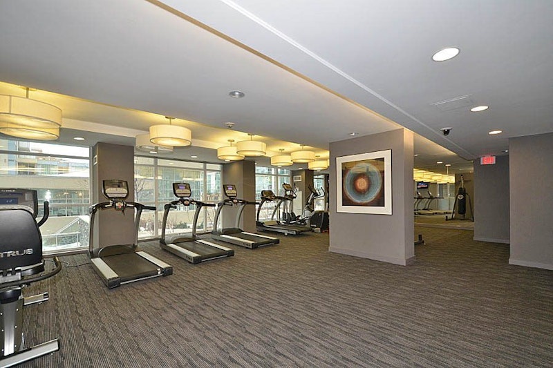 Onyx Condo, 223 b Drive Mississauga, ON REW