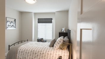 14 bedroom 3 xvuh3v