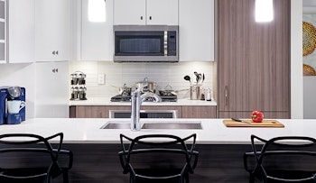 943 hamiltonvillage gourmetkitchens 2