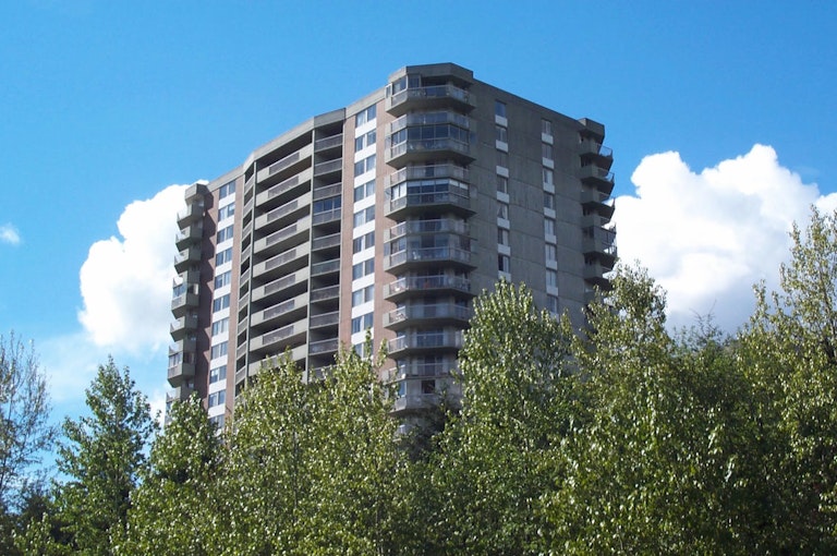 Woodcroft Estates, 2024 Fullerton Avenue North Vancouver, BC REW