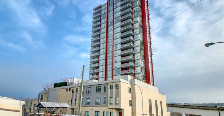 Northbank 125 Columbia Street East New Westminster Bc Rew