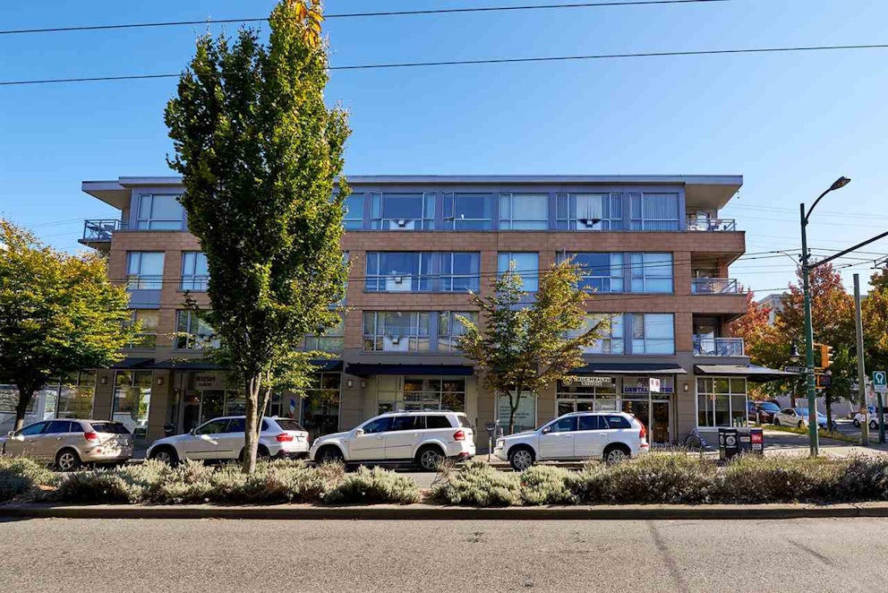 Arbutus Outlook 1, 2680 Arbutus Street Vancouver, BC REW