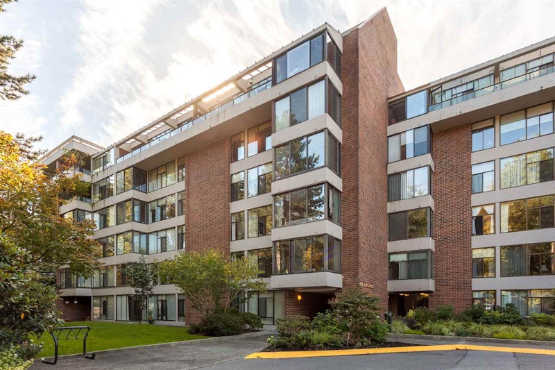 Arbutus Village 3905 Springtree Drive Vancouver Bc Rew