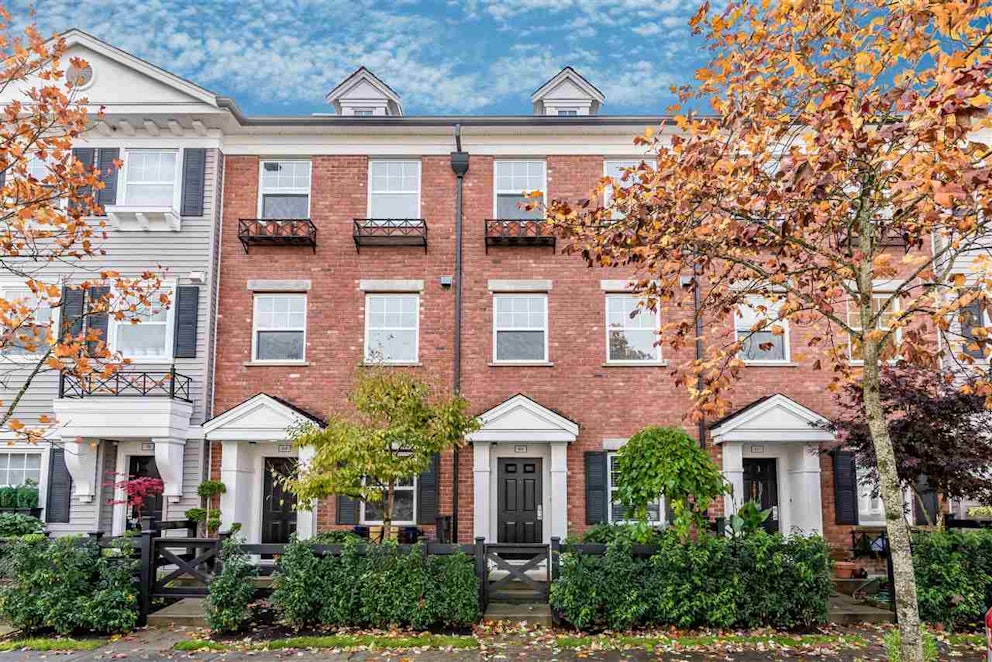 Coho, 11067 Barnston View Road Pitt Meadows, BC REW