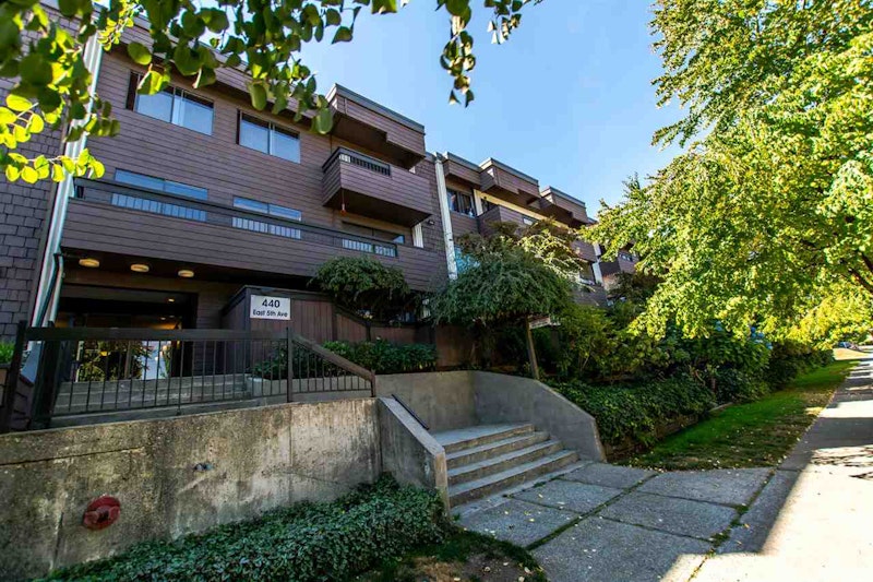 Landmark Manor, 440 5th Avenue East Vancouver, BC REW