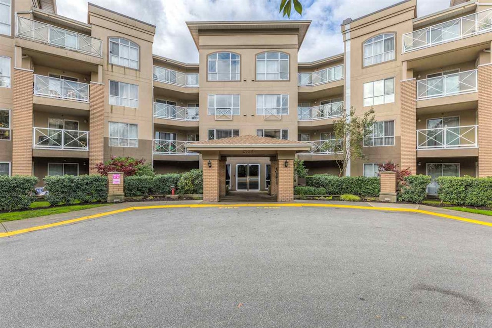 The Crescent, 2559 Parkview Lane Lane Port Coquitlam, BC REW