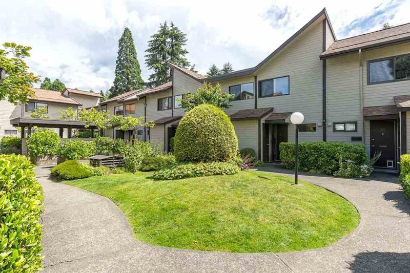 Cambie Square, 460 16th Avenue West Vancouver, BC REW