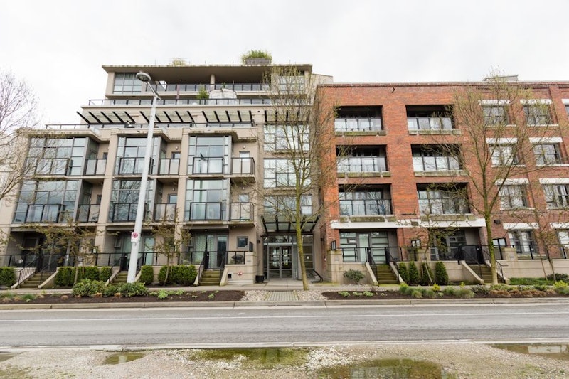 Exchange, 388 1st Avenue West Vancouver, BC | REW