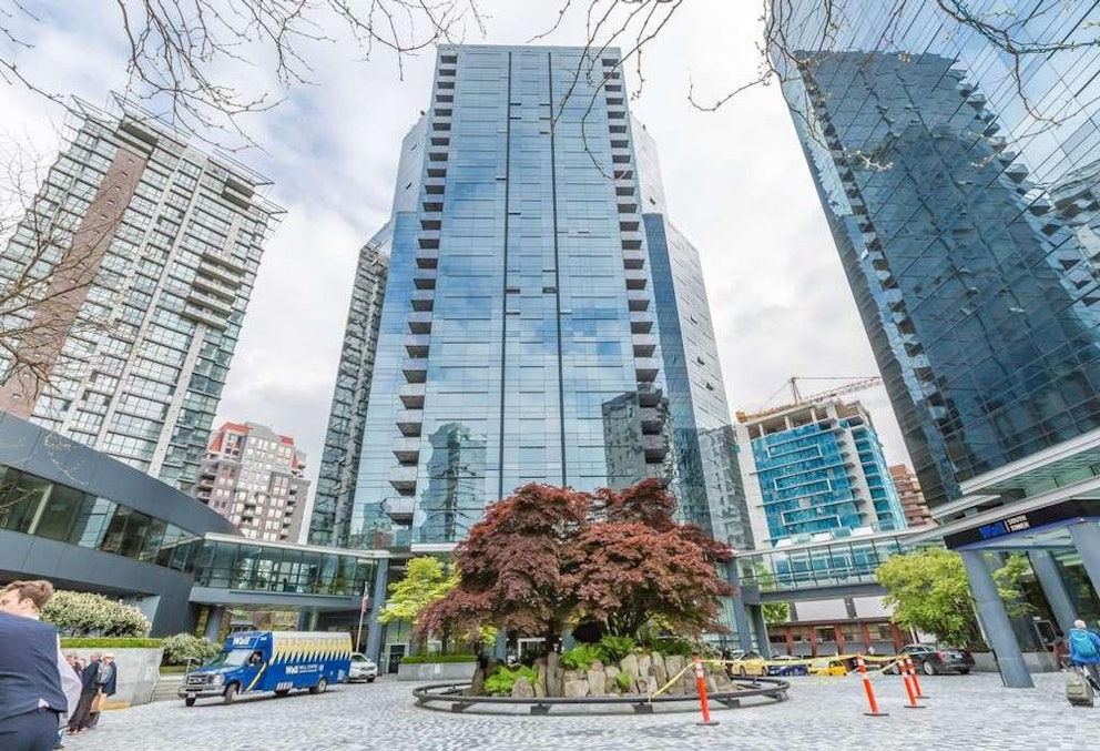 Wall Centre, 1050 Burrard Street Vancouver, BC REW