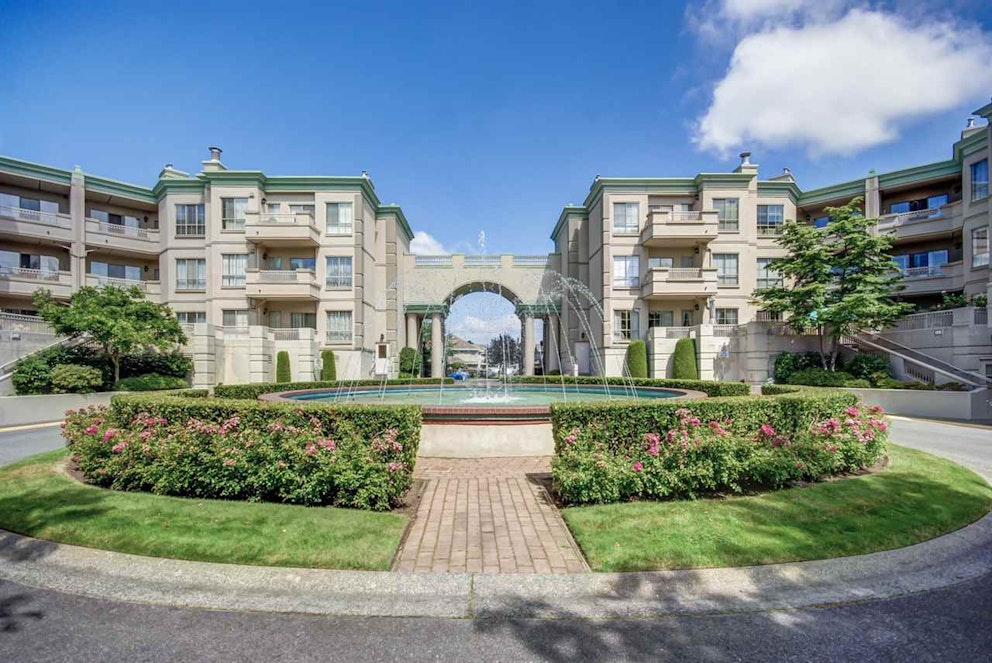 Queen's Gate, 8560 General Currie Road Richmond, BC REW