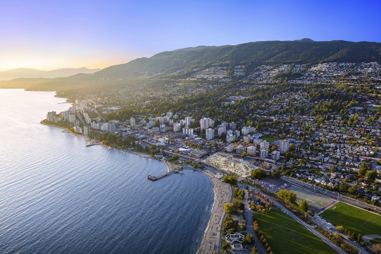 Grosvenor Ambleside , 1300 Marine Drive West Vancouver, BC REW