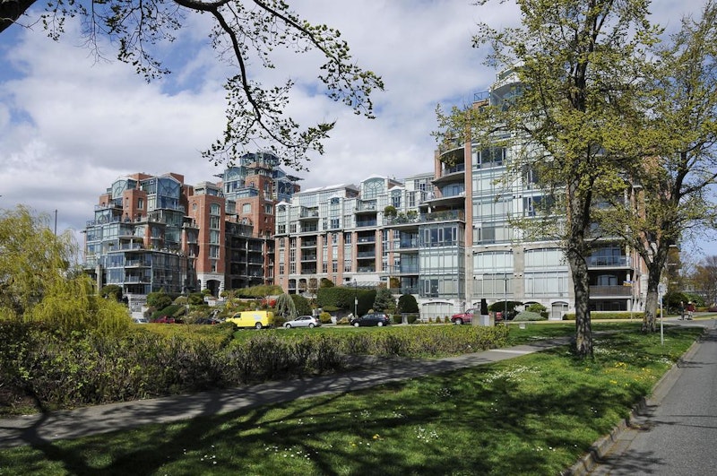 Shoal Point, 21 Dallas Road Victoria, BC REW
