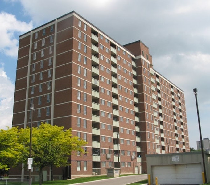 4400 Jane Street, 4400 Jane Street Toronto, ON REW