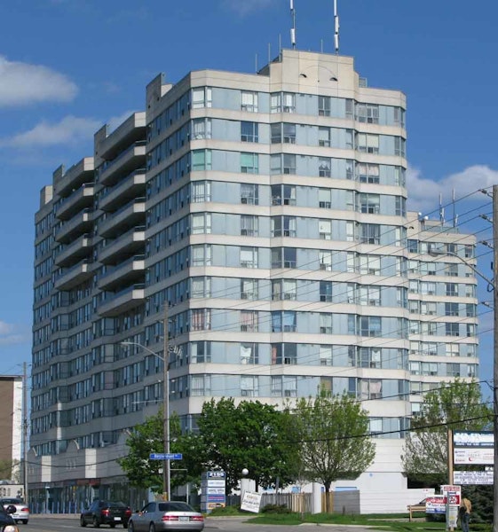 Lawrence Birchmount Centre, 2155 Lawrence Avenue East Toronto, ON REW