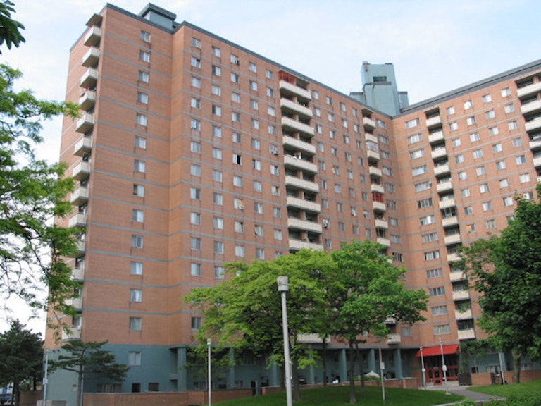 Moss Park Apartments 3, 295 Shuter Street Toronto, ON REW