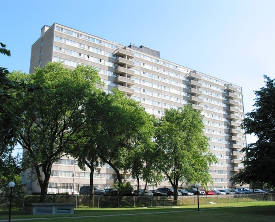 2739 Victoria Park Avenue, 2739 Victoria Park Avenue Toronto, ON REW