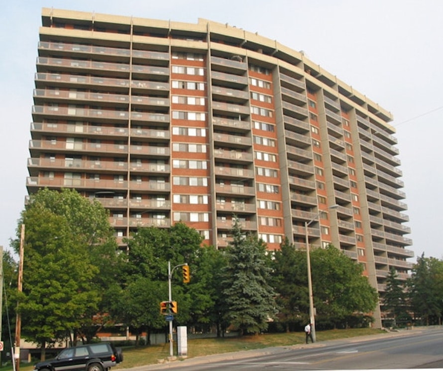757 Victoria Park Avenue, 757 Victoria Park Avenue Toronto, ON REW